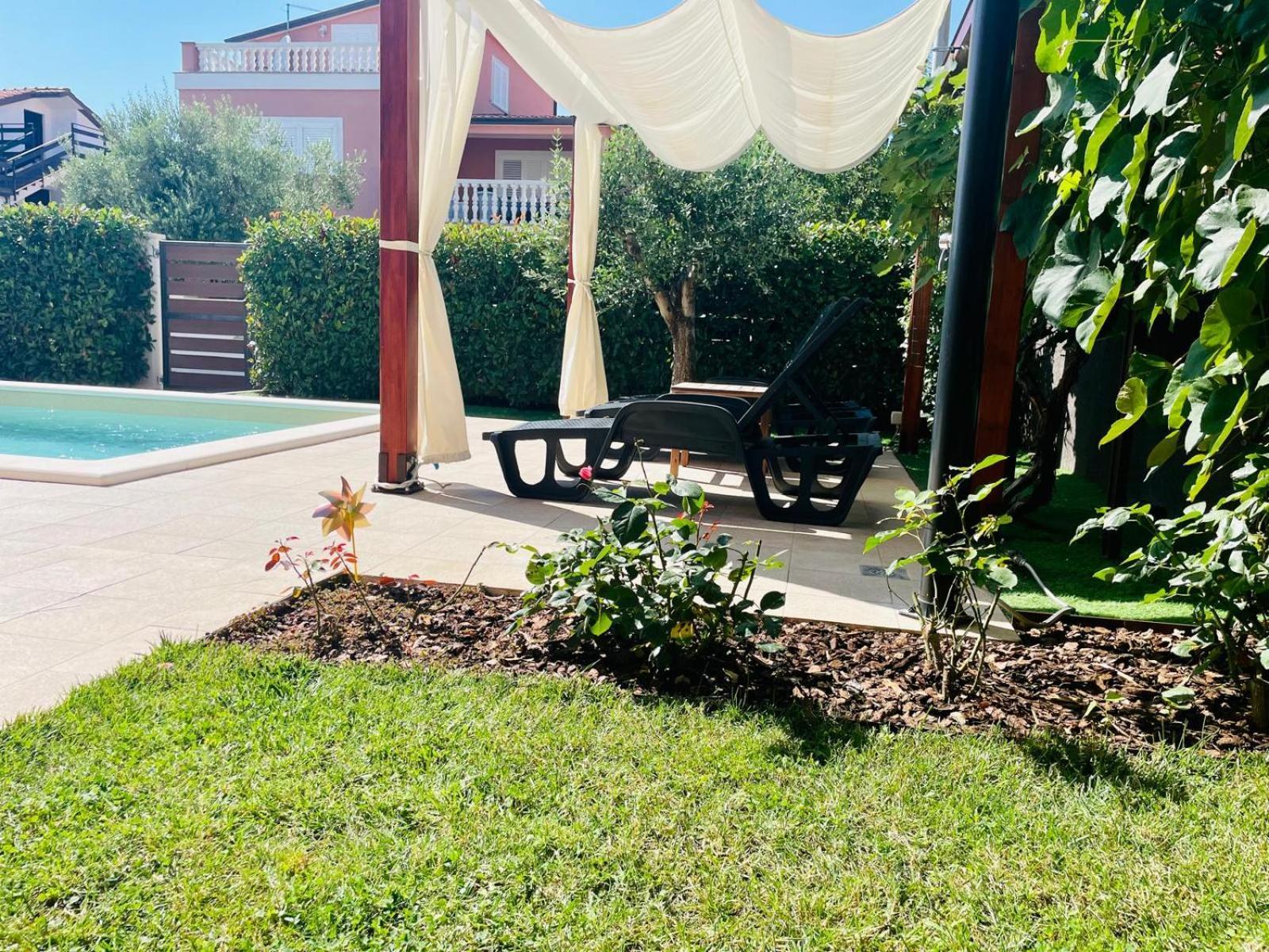 Boutique Apartment With Private Pool For Your Exclusive Use Novigrad Istria 外观 照片