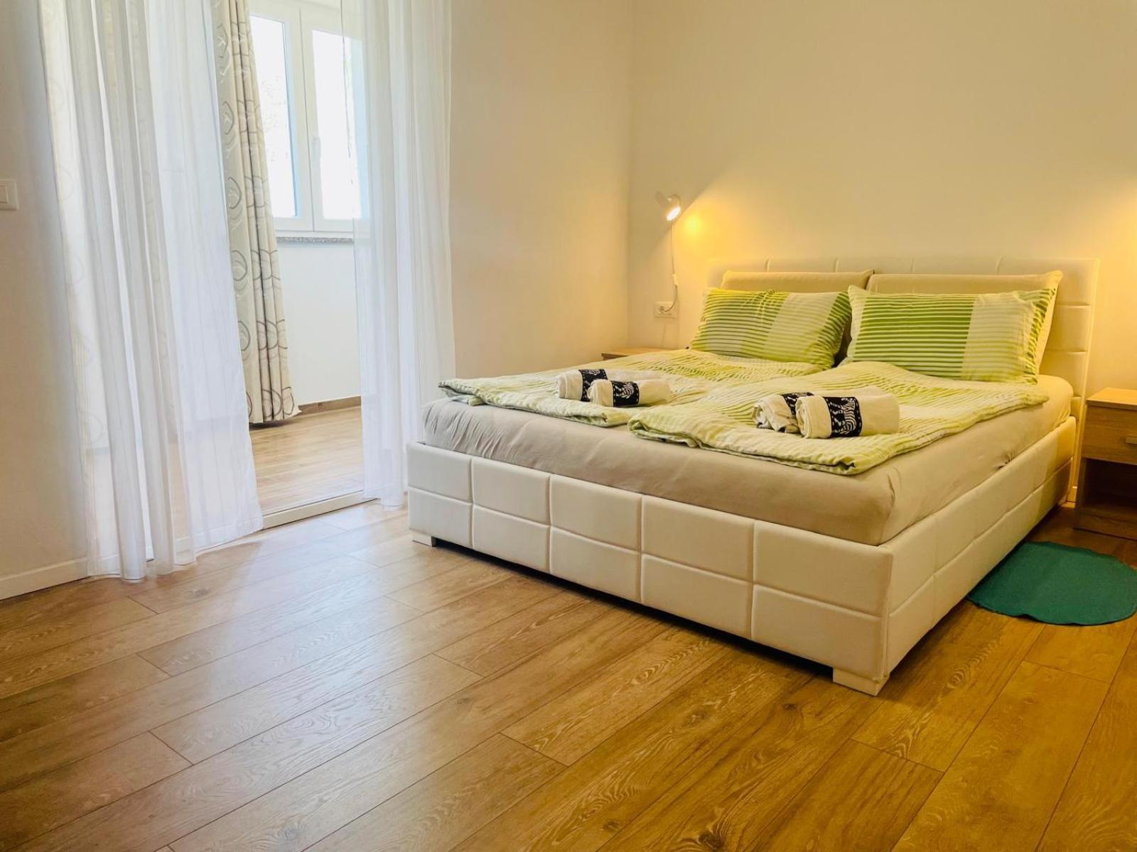 Boutique Apartment With Private Pool For Your Exclusive Use Novigrad Istria 外观 照片