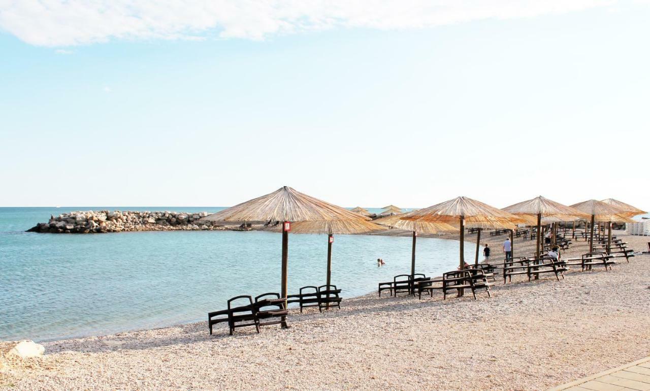Boutique Apartment With Private Pool For Your Exclusive Use Novigrad Istria 外观 照片